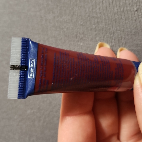 New & Sealed Senegence Lipsense Tinted Lip Balm Barely Berry - Picture 5 of 5